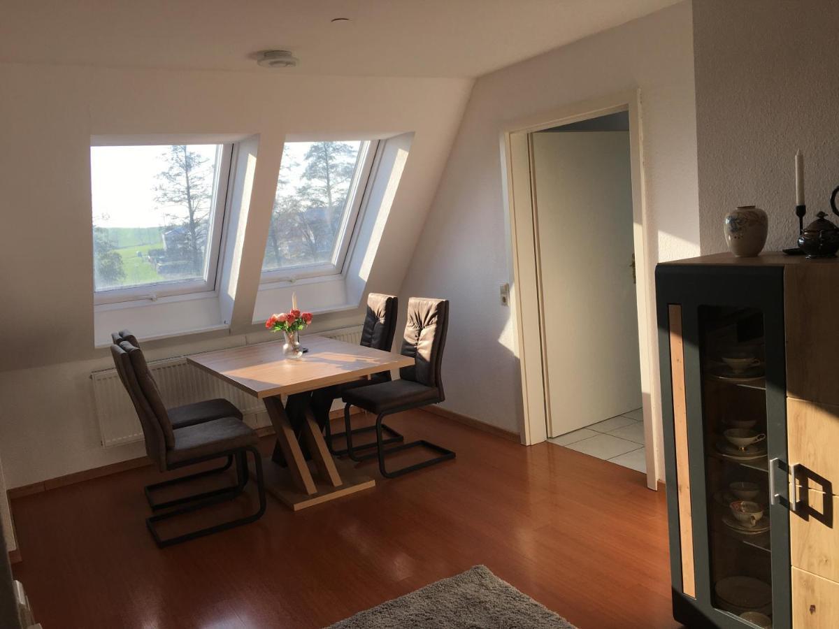 Sonnige Wohnung Mit Balkon 埃平根 外观 照片